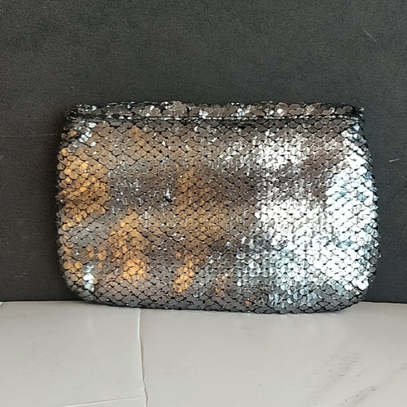 COPY - Silver shimmer Formal Purse - Picture 2 of 5